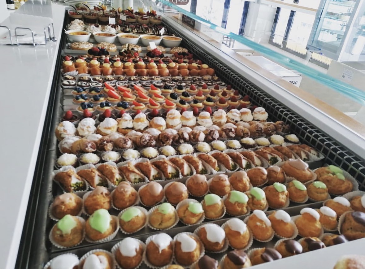 Selezione di dolci e pasticceria artigianale